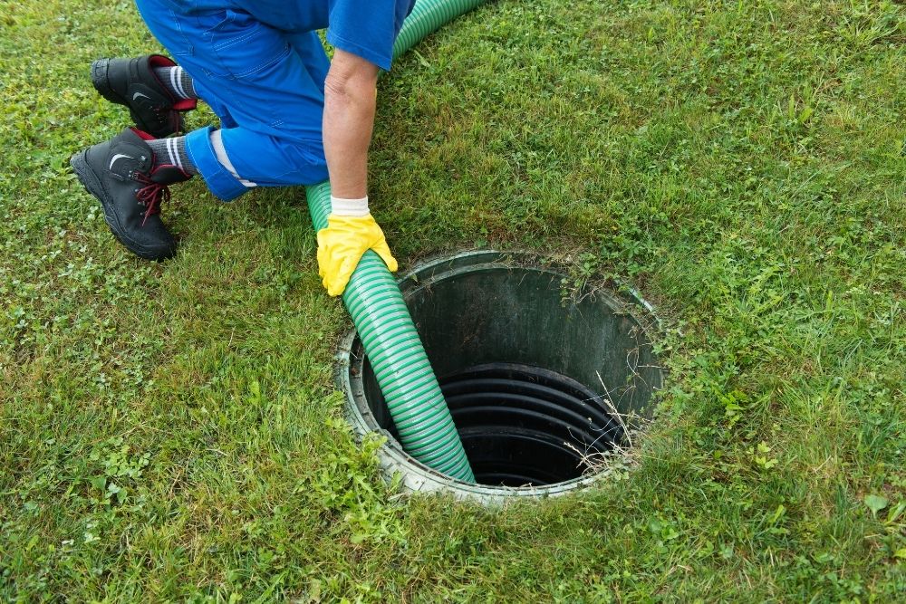 Sewage Cleanup (3)